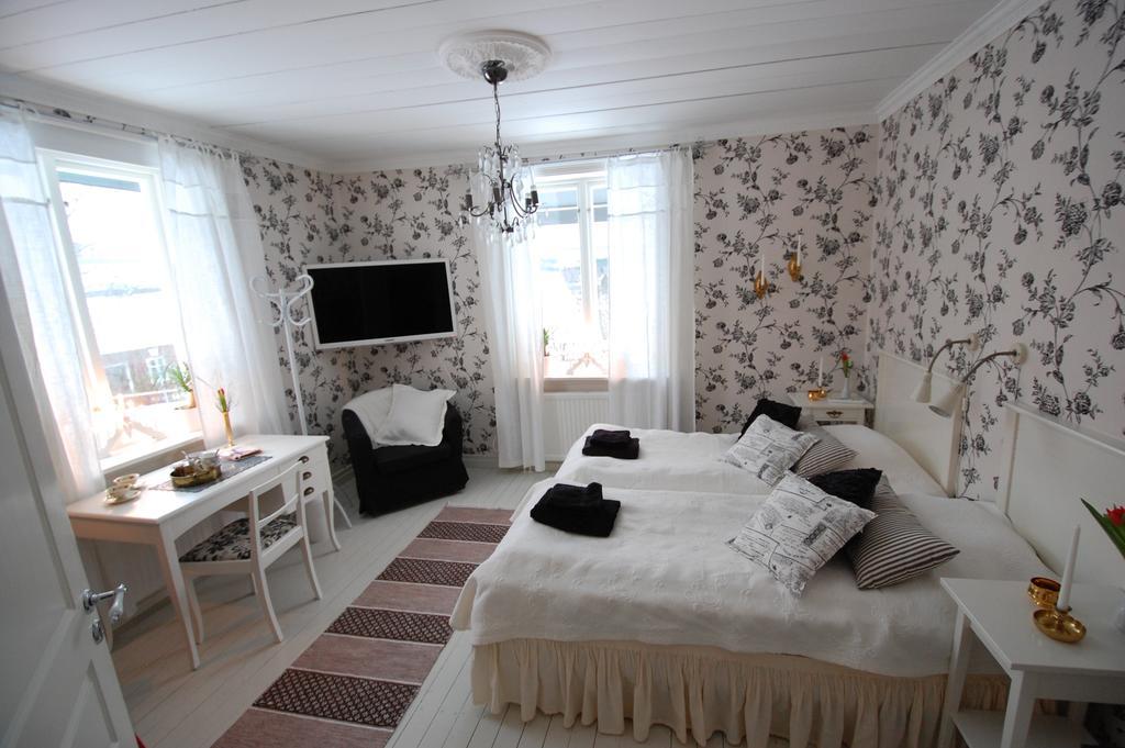 Brunnsgarden Bed & Breakfast Skellefteå Oda fotoğraf
